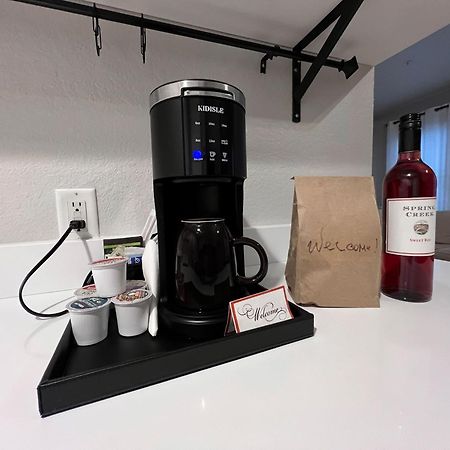 德兰 Artisan Downtown酒店 外观 照片